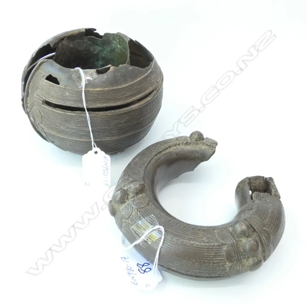 2 OLD SENUFO AFRICA BRONZE LGE CURRENCY BANGLES Image 1++