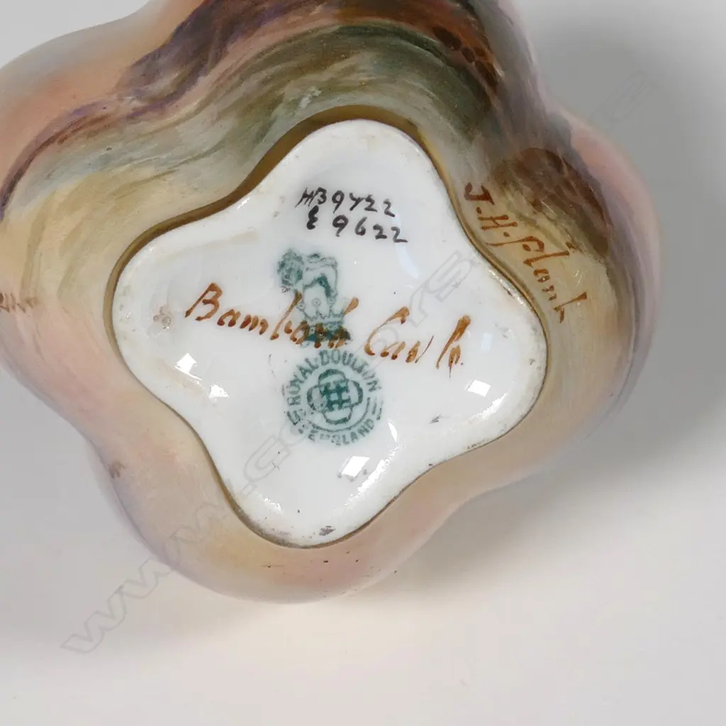 ROYAL DOULTON MINIATURE BASKET, HAND PAINTED BY J.H.PLANT H.100MM Image 1++