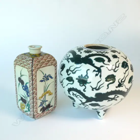 2 JAPANESE VASES