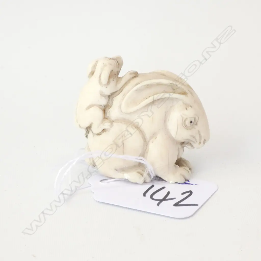 IVORY NETSUKE HARE WITH PUPPY ON BACK Image 1++