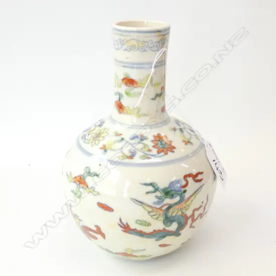 CHINESE PORCELAIN VASE DOUCAI GLAZE DRAGONS 