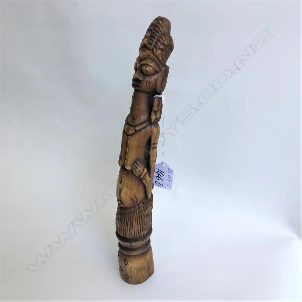 AN OLD MARINE IVORY CARVED AFRICAN TUSK... Image 1++