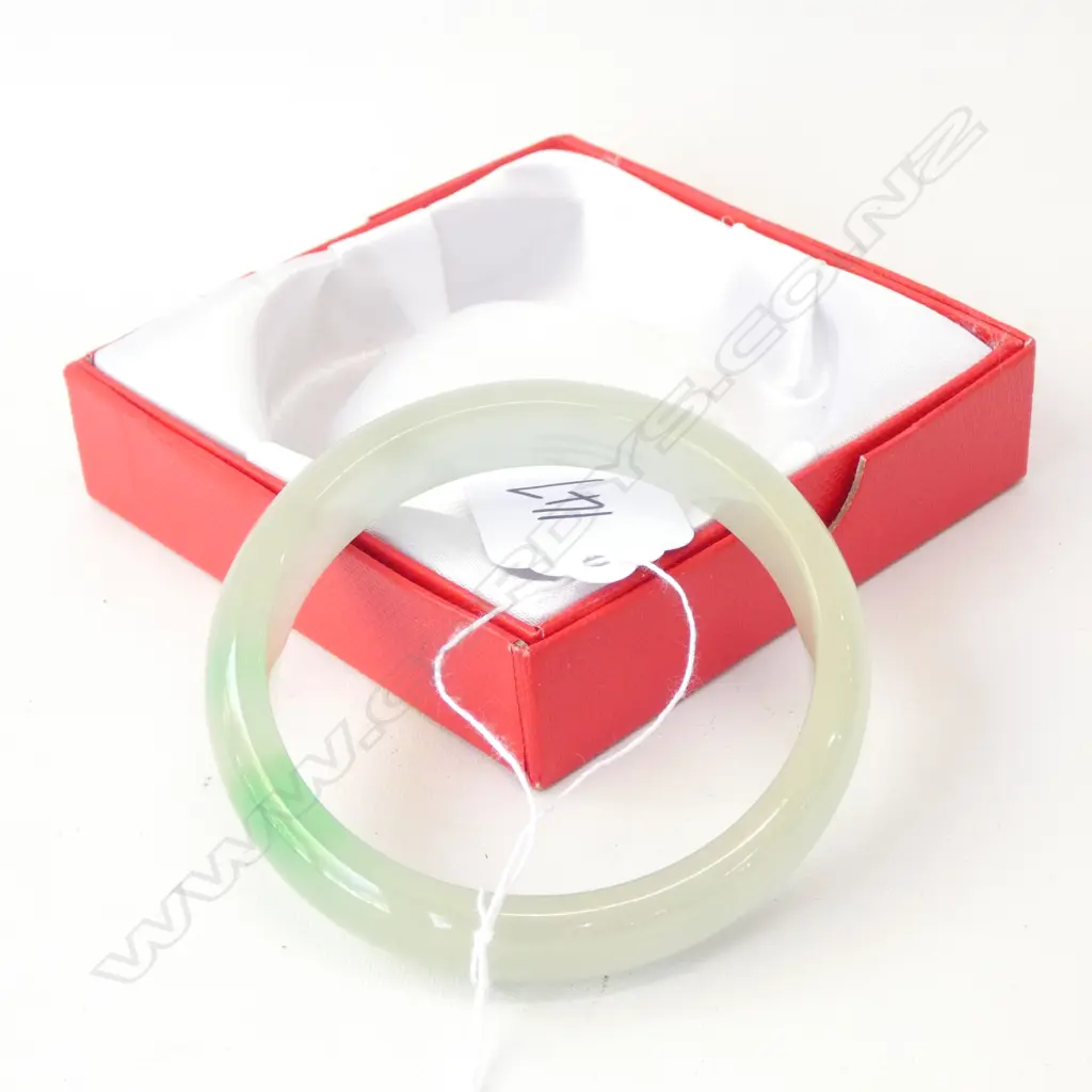 CHINESE PALE JADE BANGLE VIBRANT GREEN HIGHLIGHTS Image 1++