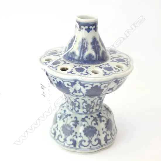 CHINESE BLUE & WHITE TULIP VASE H.145mm