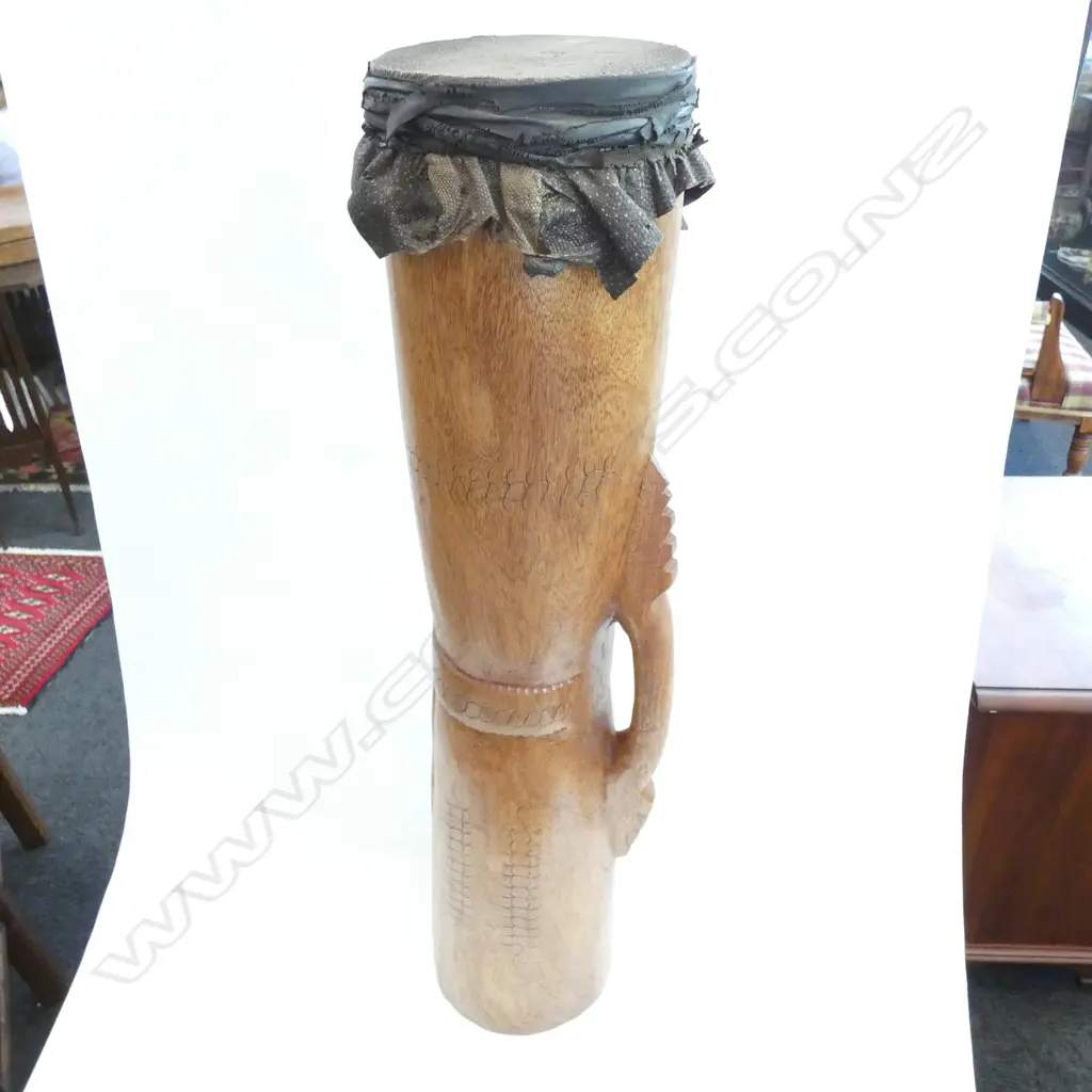 CEREMONIAL LIZARD SKIN HAND DRUM 770MM H UPPER SEPIK RIVER Image 1++