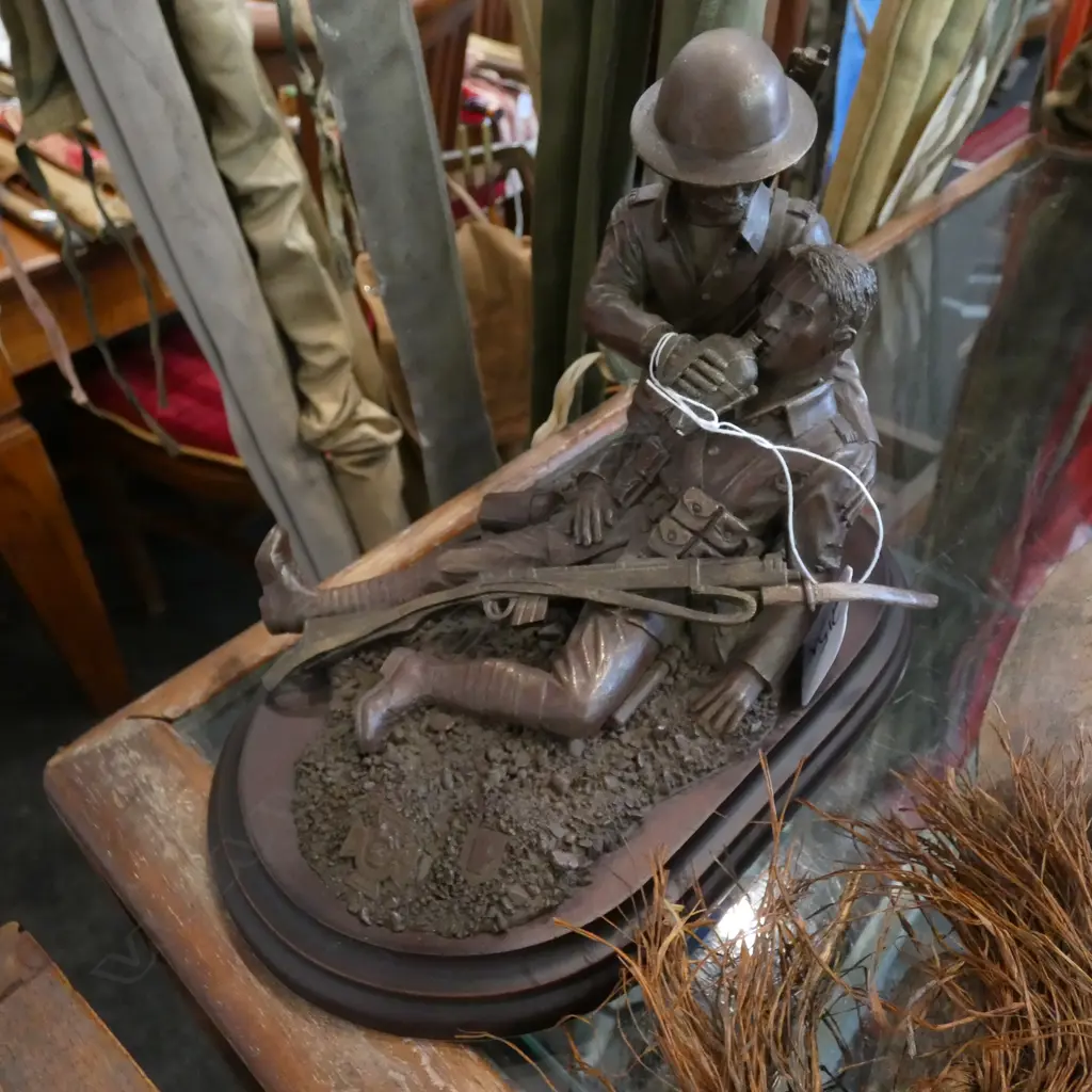 RESIN WWII MODEL 220MM  Image 1++