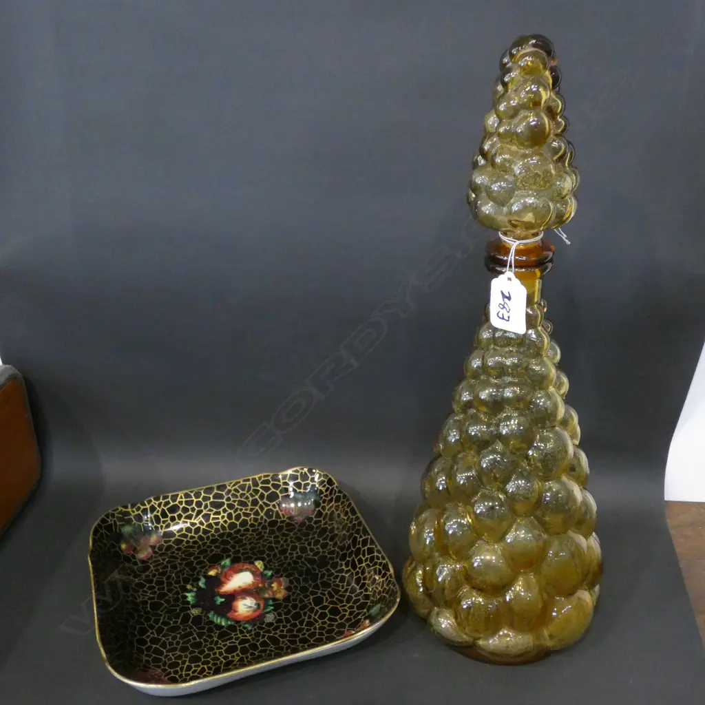 RETRO ITALIAN DECANTER AND BLACK DISH Image 1++
