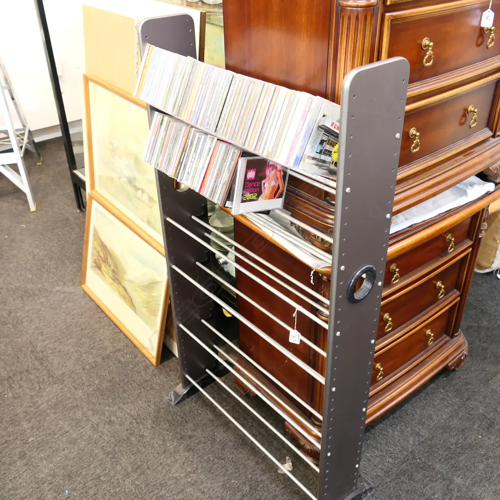 LOT ASST CDS POP/ROCK ETC WITH STAND Image 1++