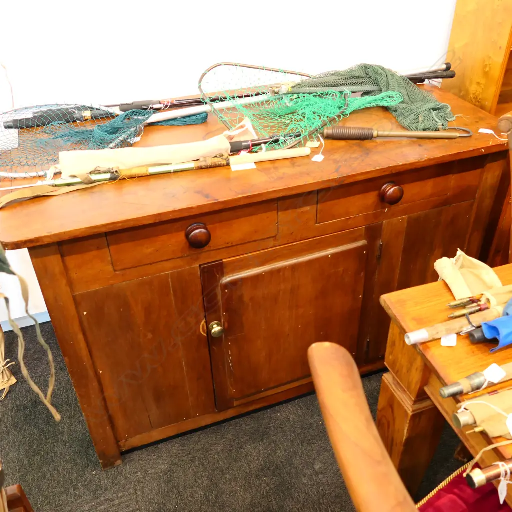 EARLY NZ COLONIAL KAURI DRESSER BASE Width 1300 cm Height 830 cm Depth 640 Image 1++