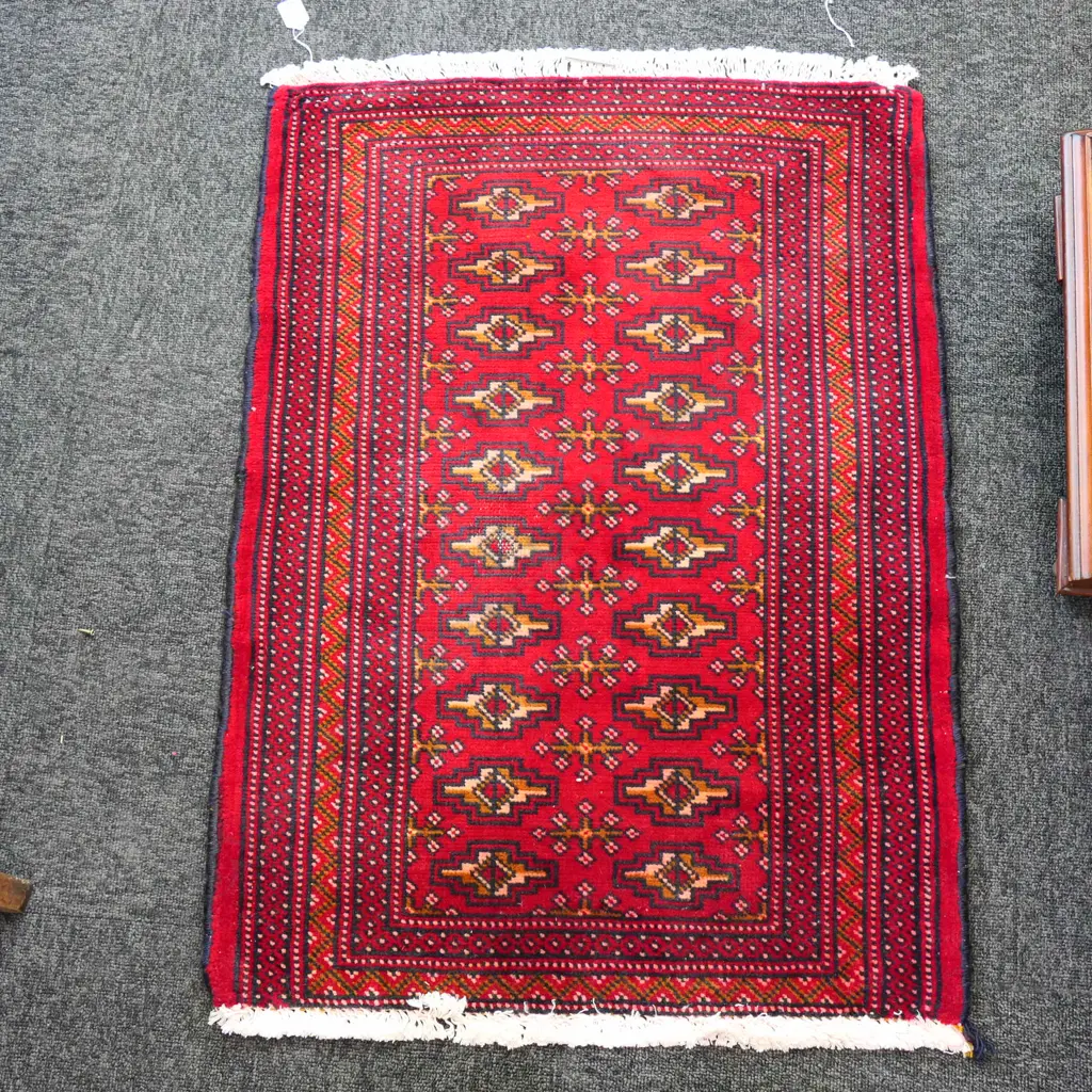 TURKOMAN PERSIAN RUG 88 X 63mm. 69A Image 1++
