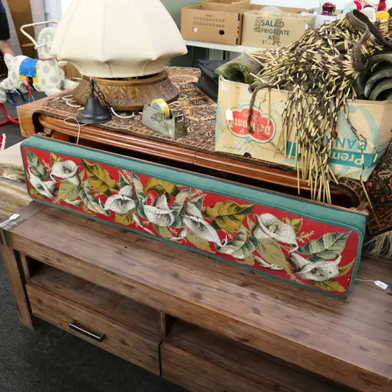 NEEDLEWORK LONG FOOTSTOOL 1250MM L