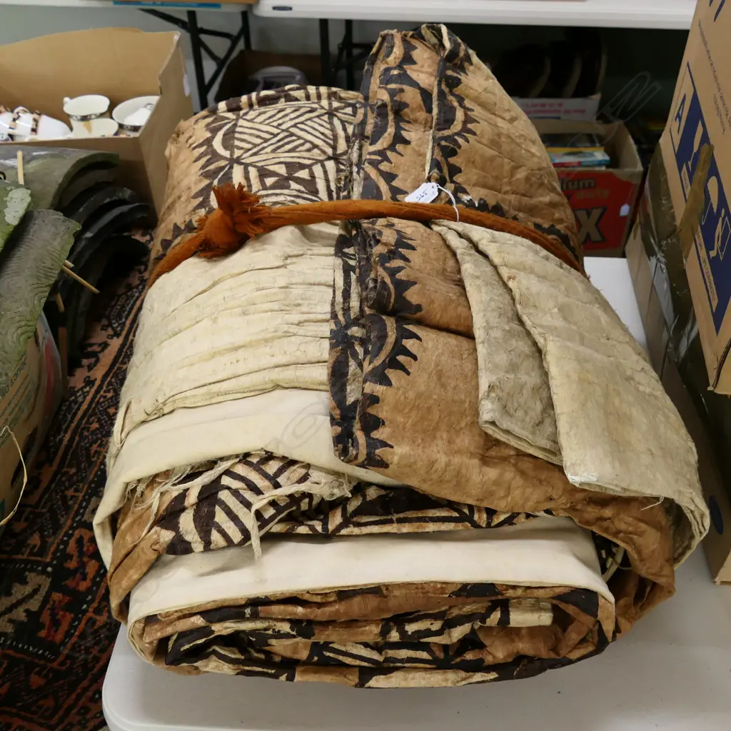 LARGE FABRIC BACKED TAPA CLOTH Image 1++