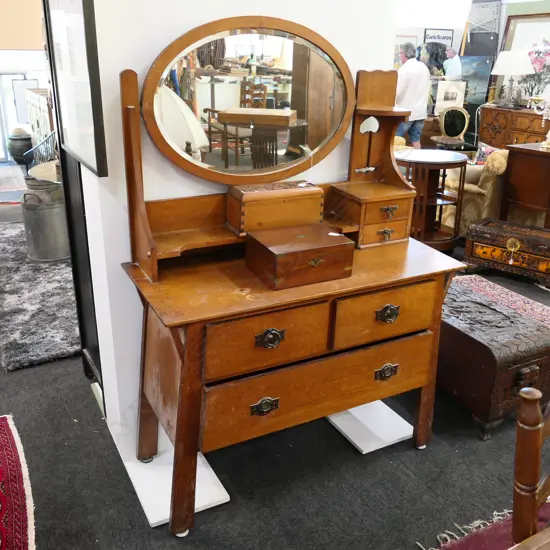 OAK ARTS AND CRAFTS DRESSING TABLE  L1150 mm