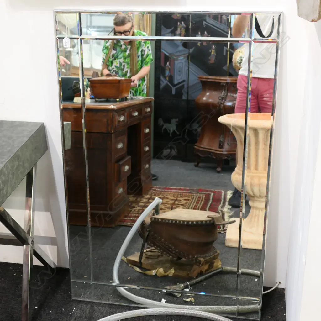 LARGE BEVELLED MIRROR 800 X 1200MM Image 1++