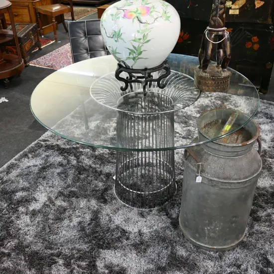 METAL SIDE TABLE WITH  GLASS TOP 1150MM DIA