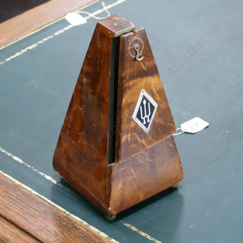 VINTAGE METRONOME PRYAMID FORM Image 1++
