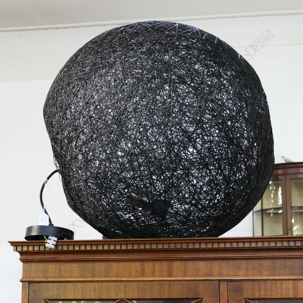 CONTEMPORARY BLACK STRING BALL LAMP 600MM DIA Image 1++