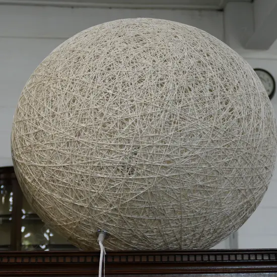 CONTEMPORARY WHITE STRING BALL LAMP 600MM DIA