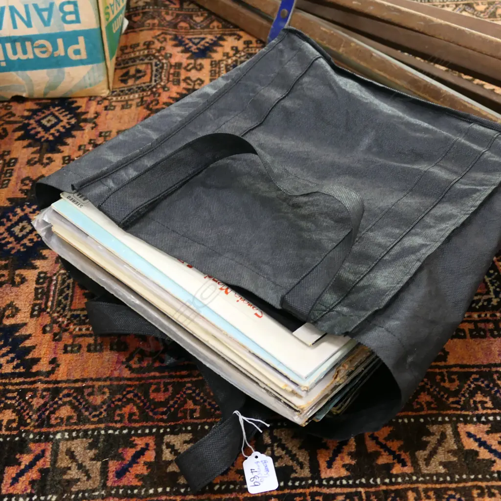 LOT ASST RECORDS THE BAND / GILMOR L REED ETC Image 1++