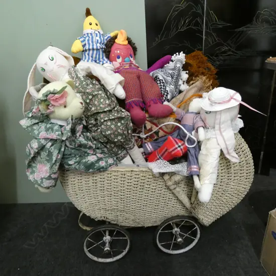 VINTAGE PRAM FULL OF DOLLS 