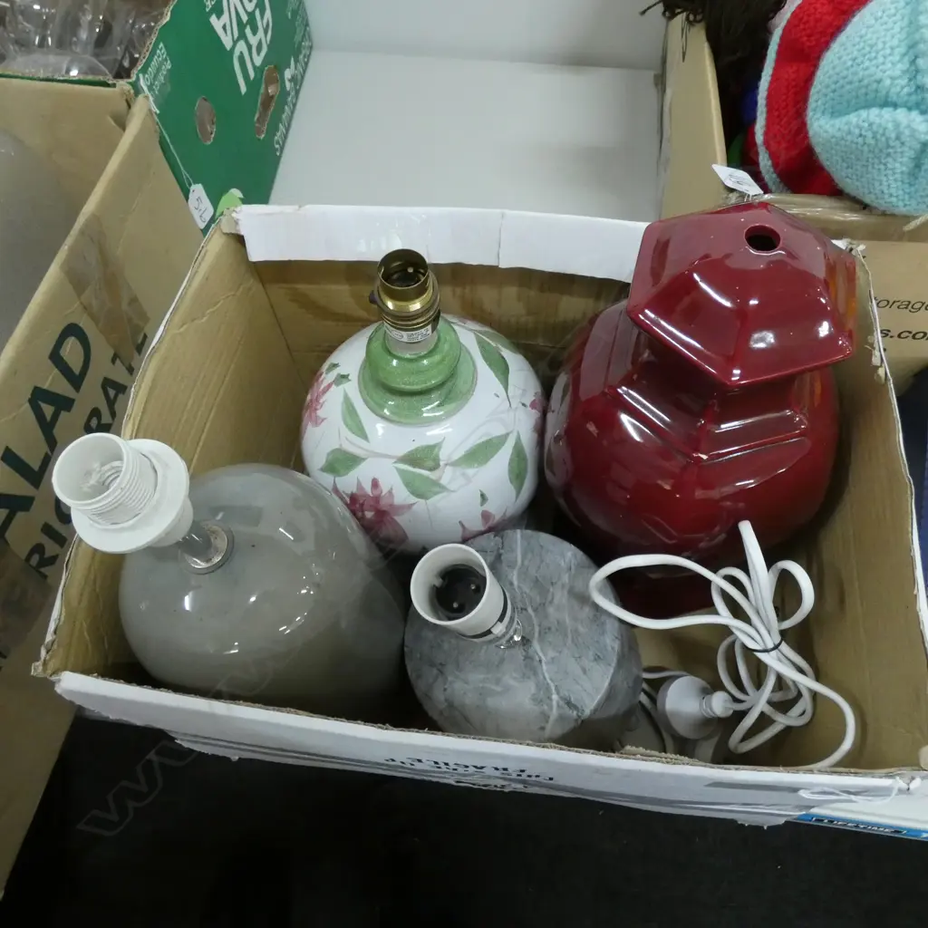 BOX LOT 4 LAMP BASES Image 1++