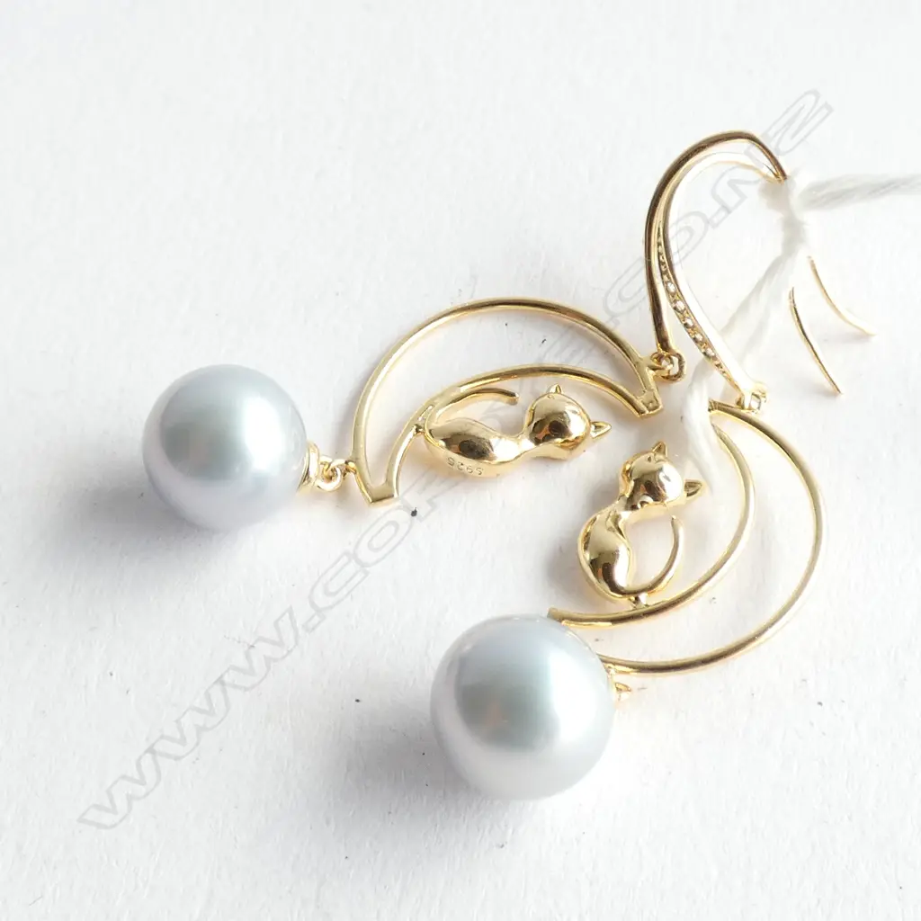 GOLD PLATED SILVER AND BLUE PEARL EARRINGS Image 1++