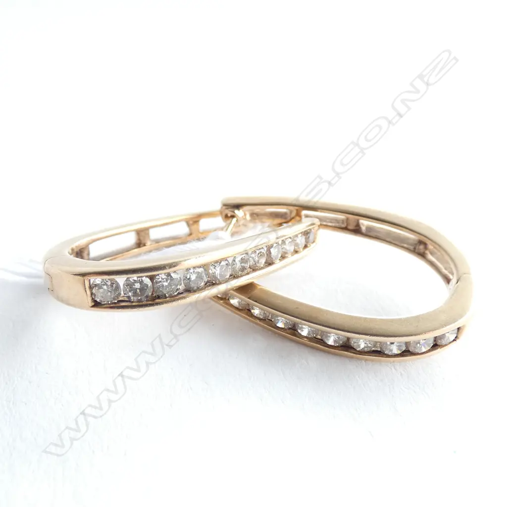 (19188) 10CT GOLD HOOP DIAMOND 0.50CT TDW EARRINGS Image 1++