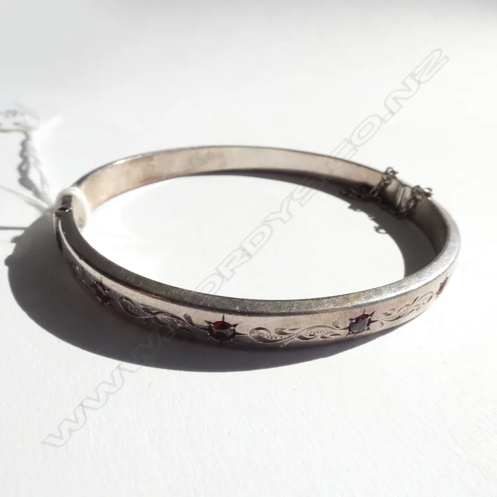 STERLING SILVER GARNET BANGLE NZ MADE H&S Image 1++