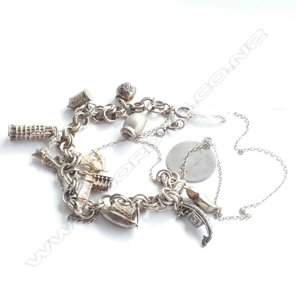 (19495) SILVER CHARM BRACELET + SIl. DISC PENDANT ON CHAIN Image 1++