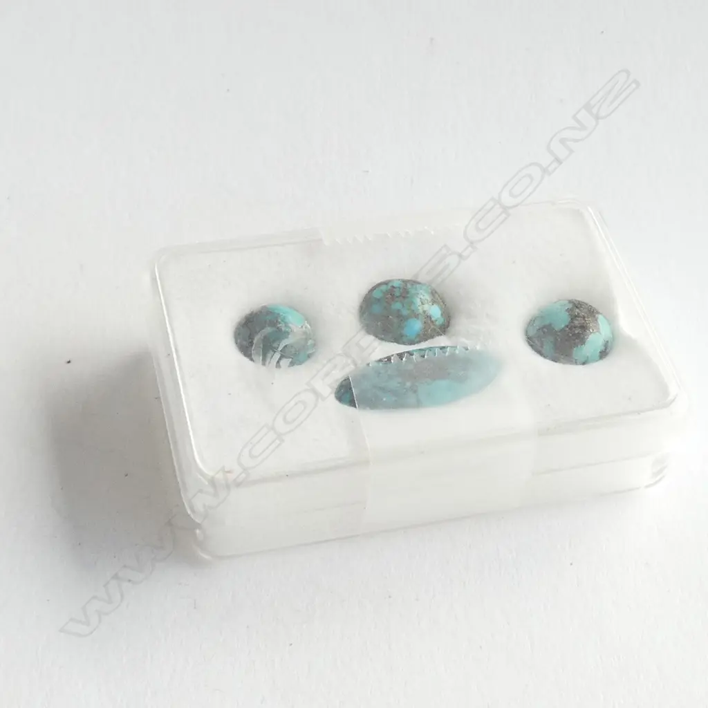 4 VINTAGE NATURAL TURQUOISE CABOCHONS  Image 1++