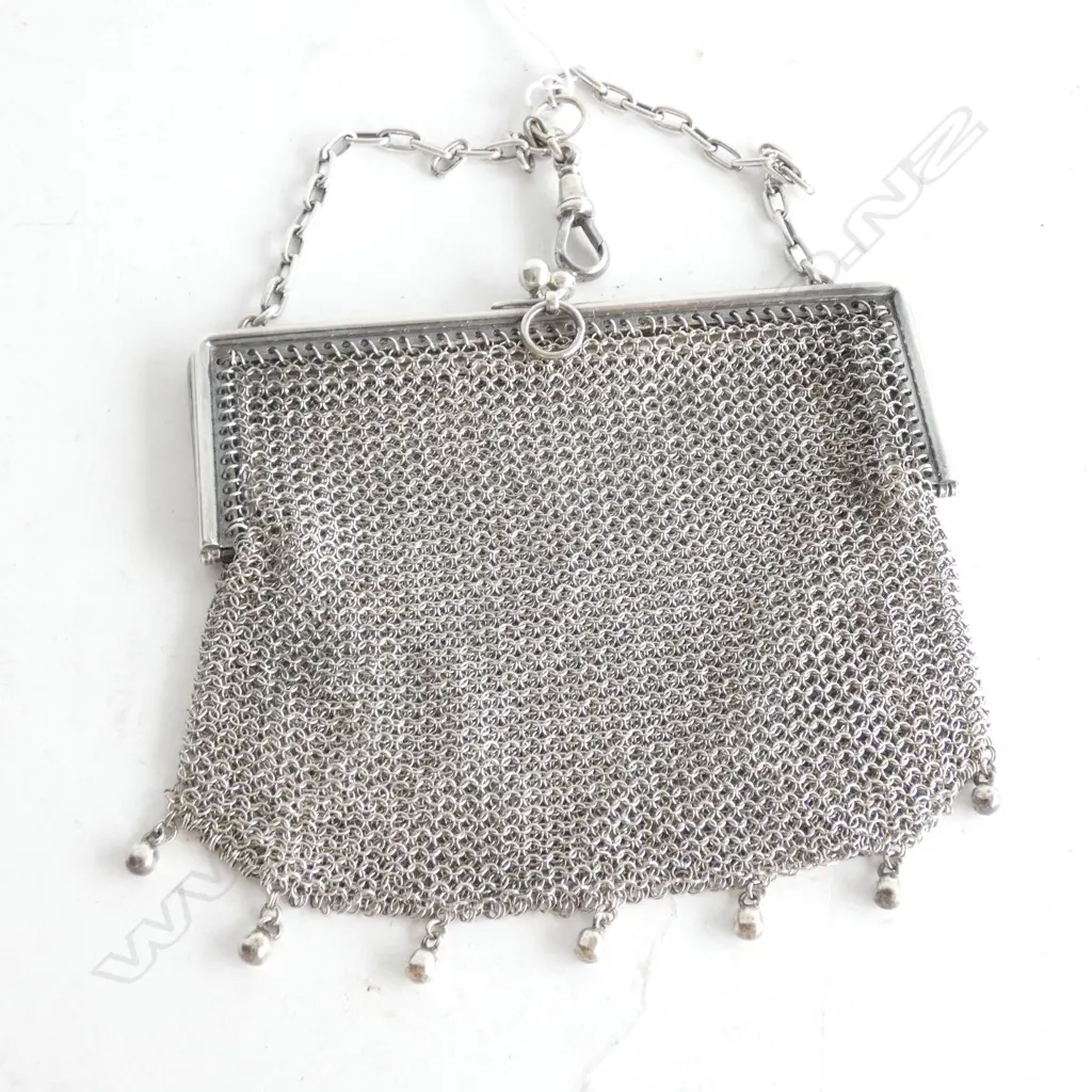 LADY'S .800 SILVER MESH EVENING PURSE. 89gm Image 1++