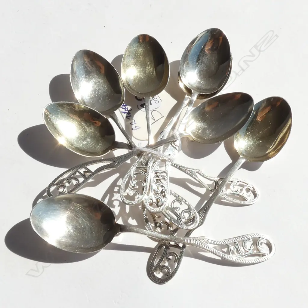 8 SILVER COFFEE SPOONS, by WALKER & HALL B'HAM 1919. 48gm Image 1++