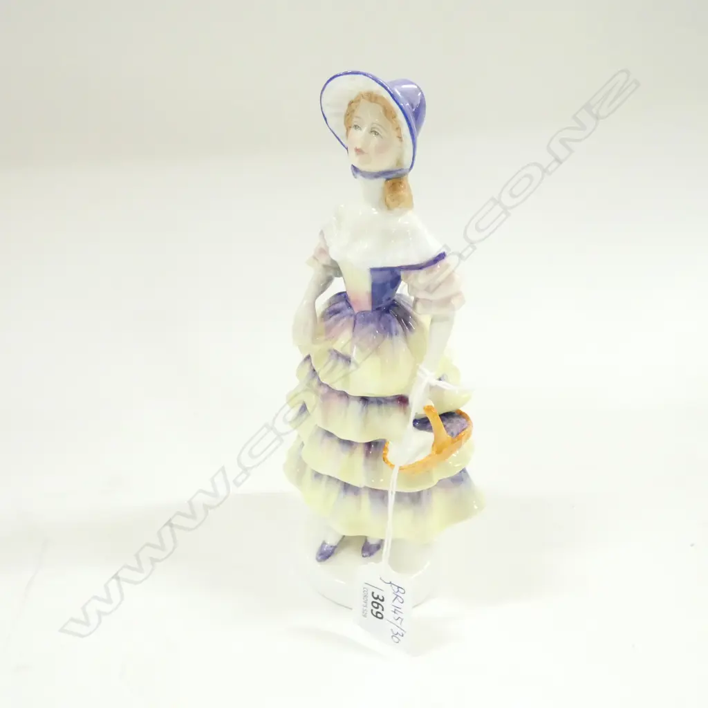 R/DOULTON FIGURE 'MEG' HN2743 H. 205mm Image 1++