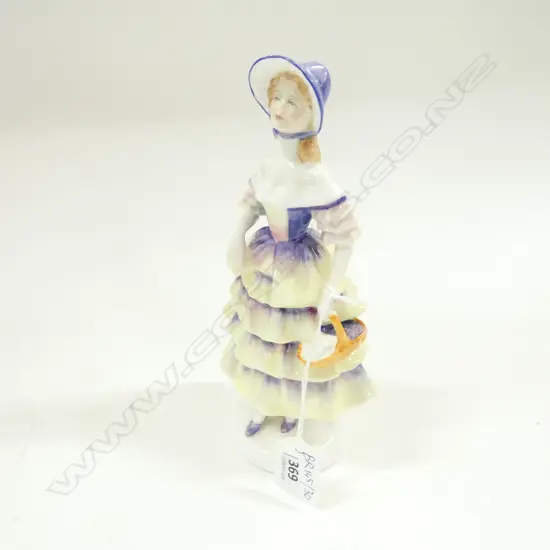 R/DOULTON FIGURE 'MEG' HN2743 H. 205mm