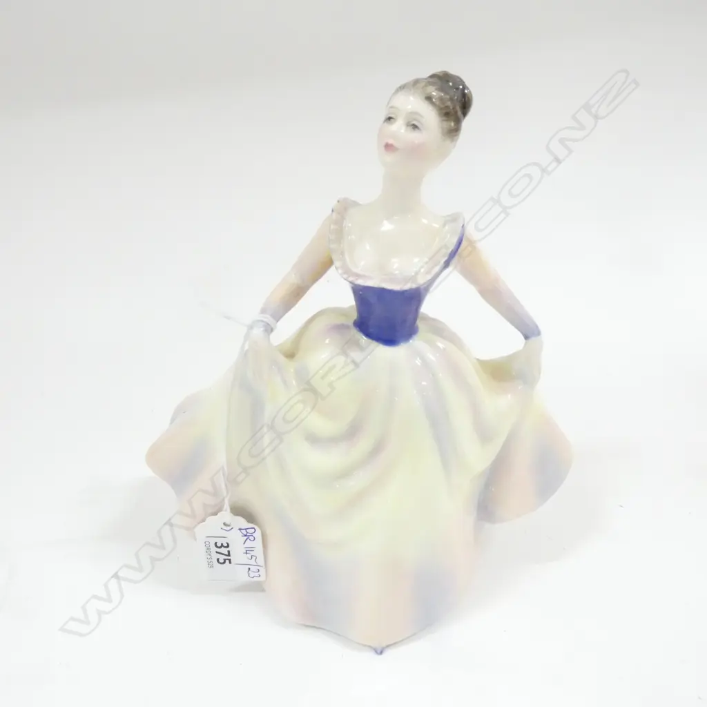 R/DOULTON FIGURE 'LISA' HN2394 H.190mm Image 1++