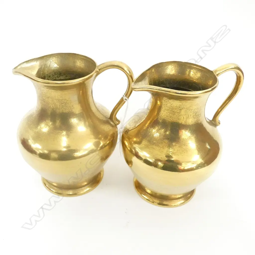 PR HEAVY BRASS JUGS H. 185MM - BOXED (SOME DAMAGE TO BOXES) Image 1++
