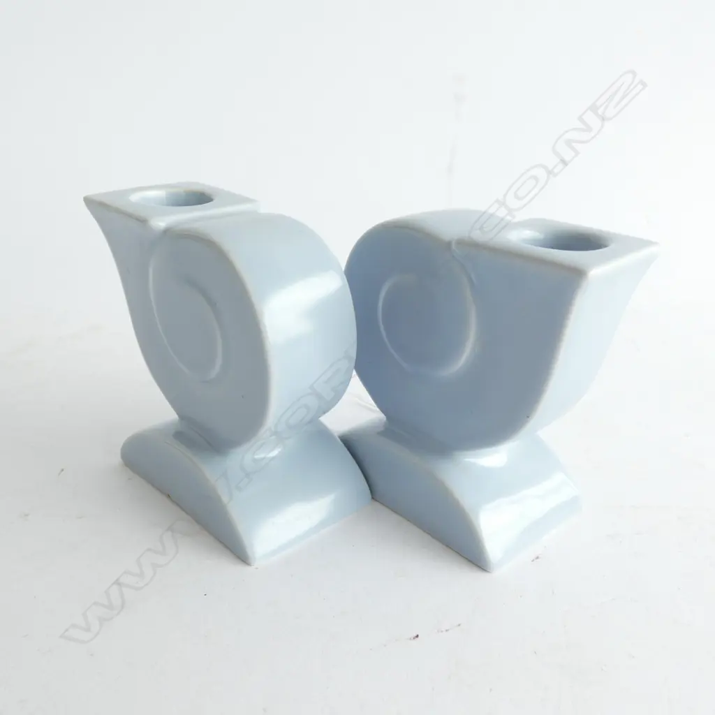 PAIR POOLE CANDLESTICKS Image 1++