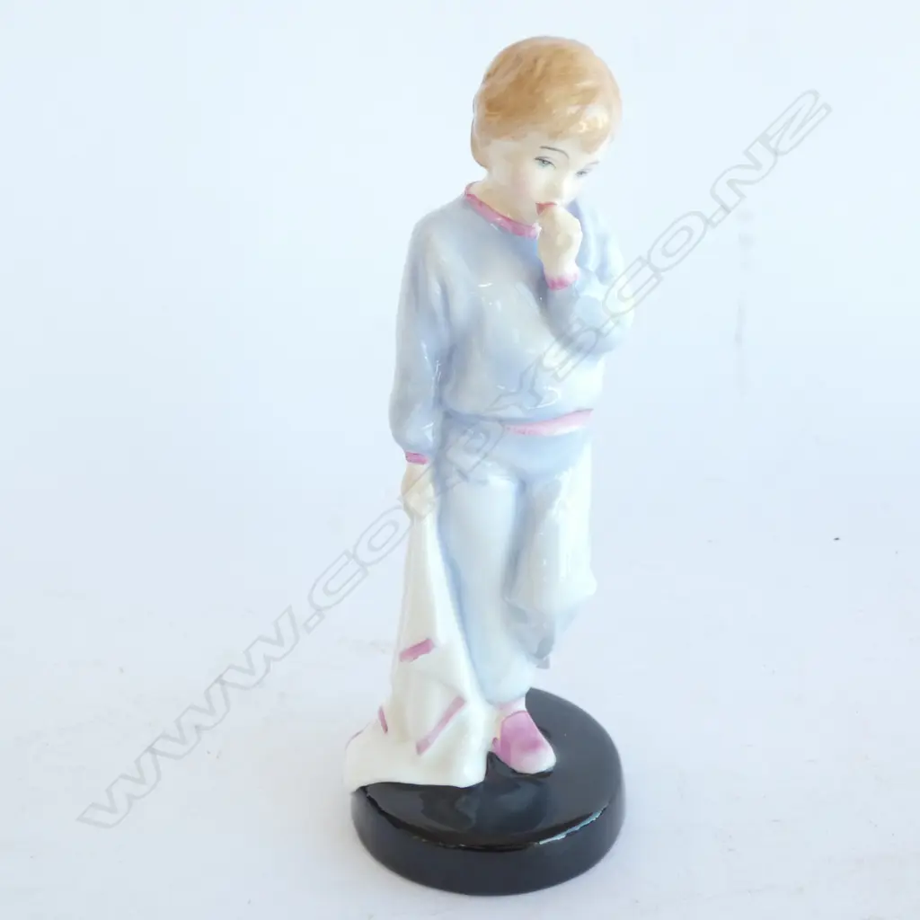 ROYAL DOULTON FIGURINE - SLEEPY DARLING HN2953 H. 190MM Image 1++