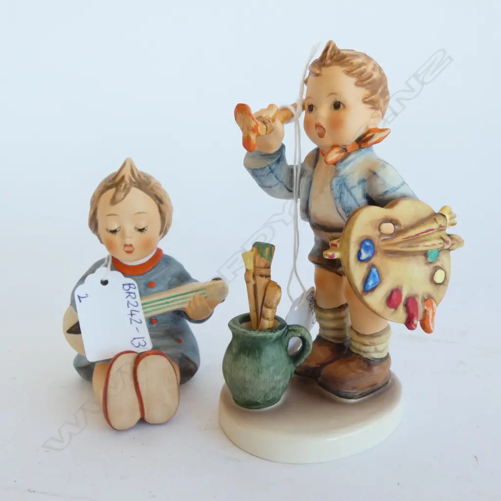 PR HUMMEL FIGURINES; #53 JOYFUL & #304 THE ARTIST H. 145MM Image 1++