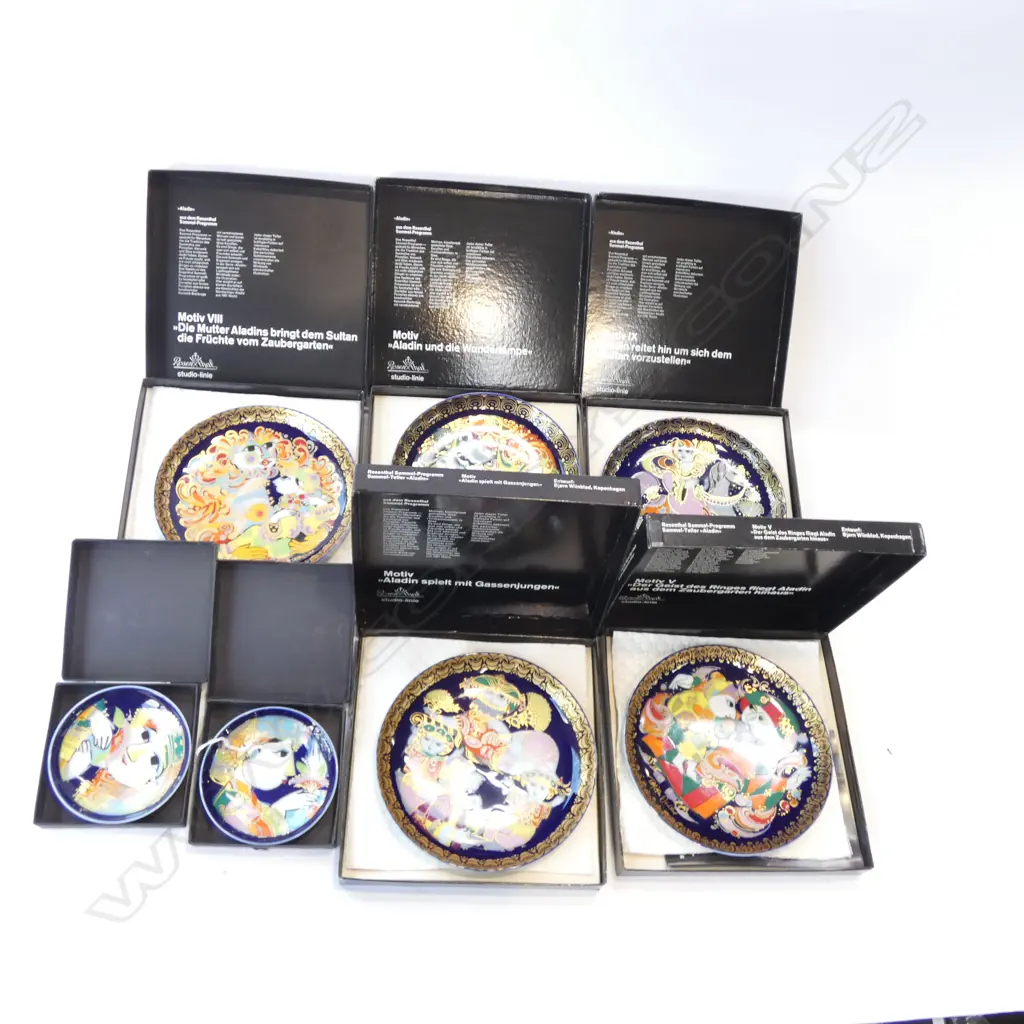 7 ROSENTHAL COLLECTORS PLATES; BOXED - 5 X DIA 160MM & 2 X DIA 95MM Image 1++