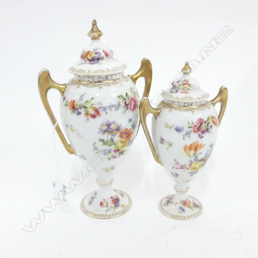 TWO DERBY STYLE LIDDED URN  VASES 1  H. 250MM & 1 200MM Image 1++