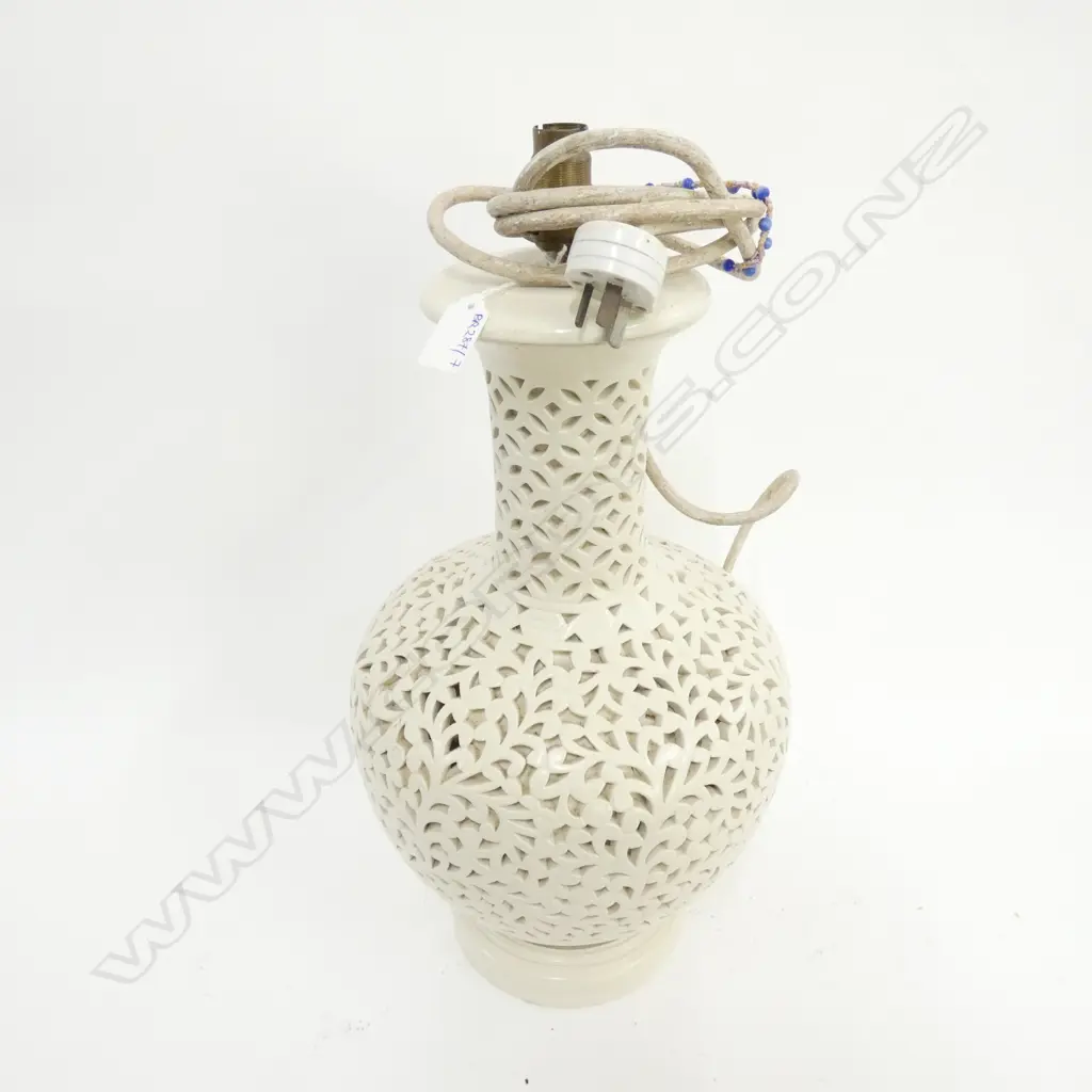 WHITE CERAMIC LAMP H.530mm Image 1++