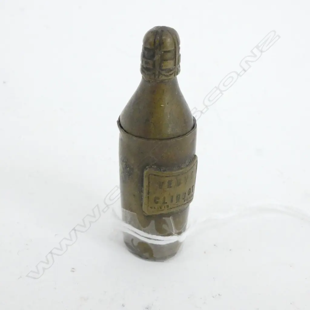 VINTAGE VESTA IN THE FORM OF A CHAMPAGNE BOTTLE H.65mm Image 1++