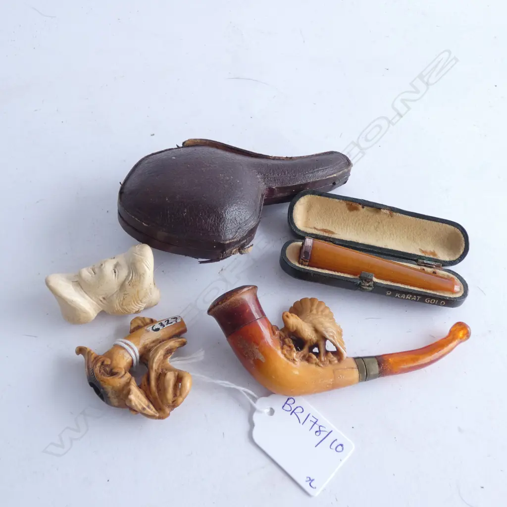 ASST. MEERSCHAUM PIPE PCES + GOLD & AMBER CIGAR HOLDER AF Image 1++
