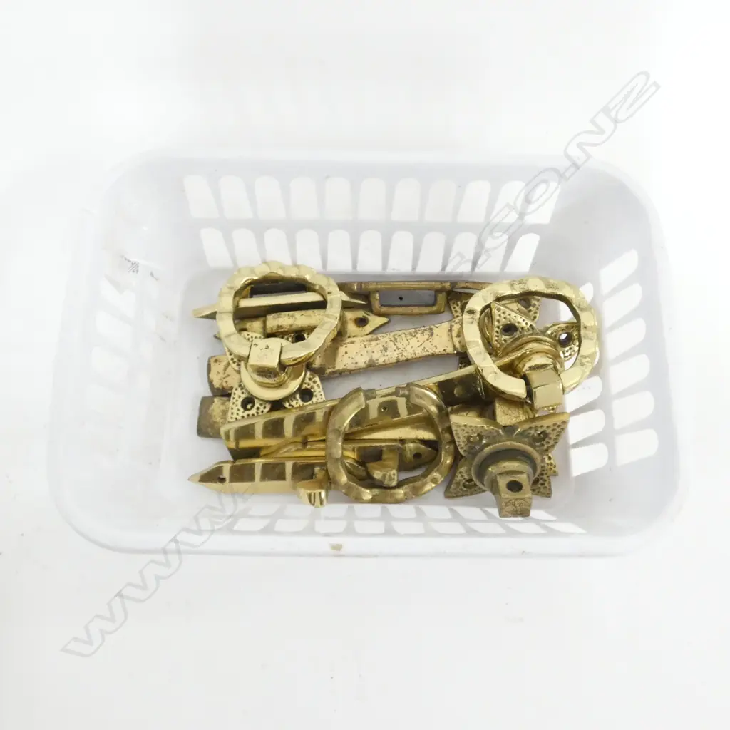 LOT ASST BRASS LEVER STYLE LOCKS Image 1++