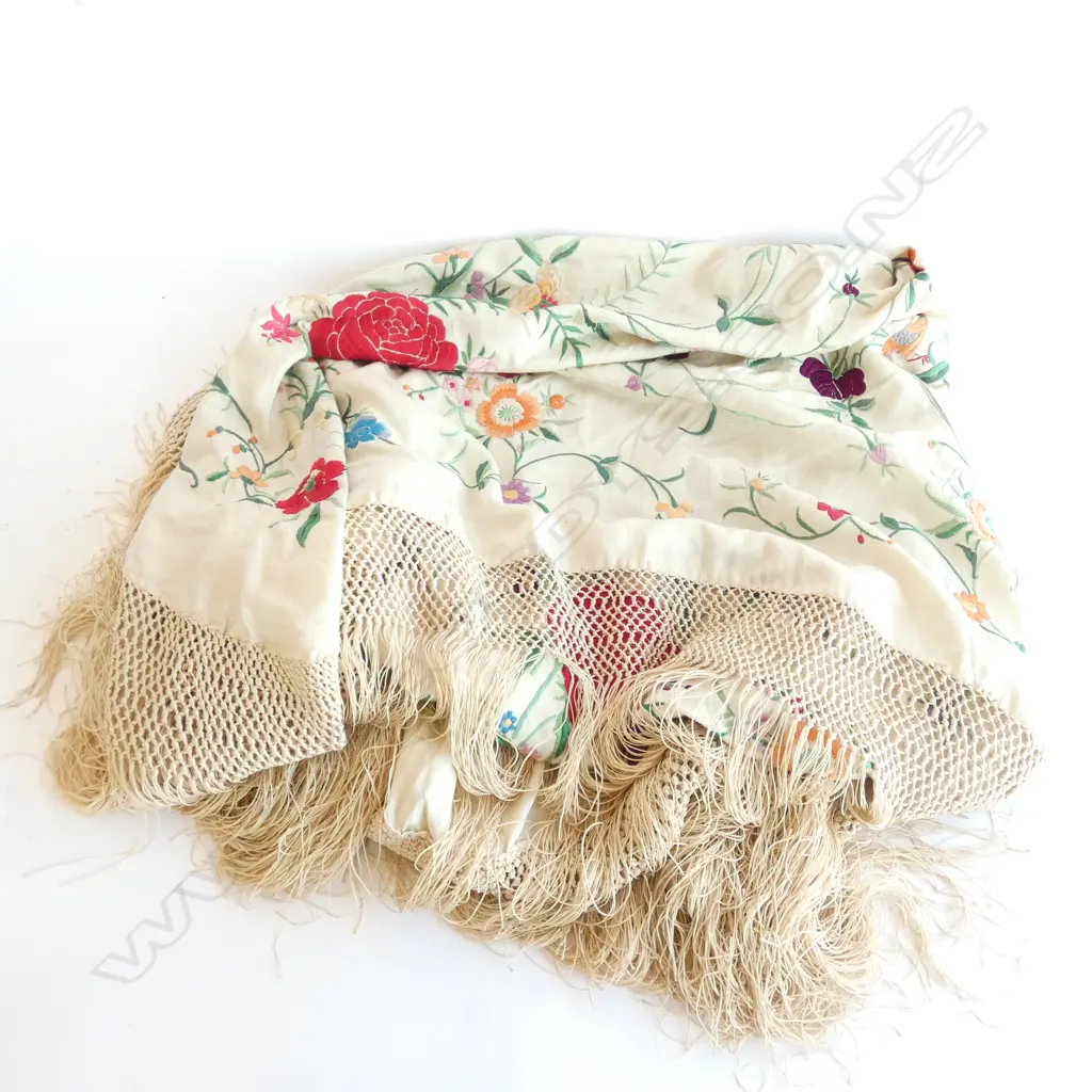 ORIENTAL EMBROIDERED SILK SHAWL... Image 1++