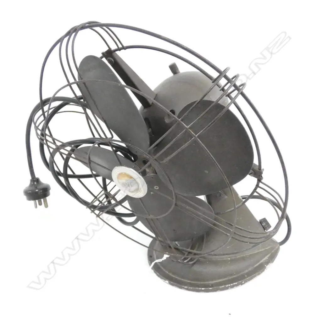 VINTAGE ENGLISH 12'' REVO AERMASTER FAN WORKING Image 1++