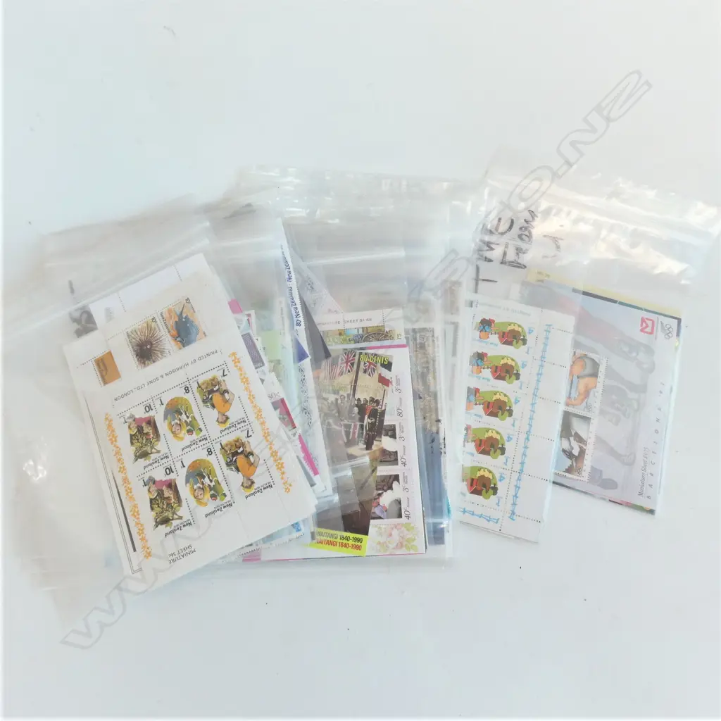 HOLD##### COLLECTION ON NZ DECIMAL STAMP MINIATURE SHEETS Image 1++