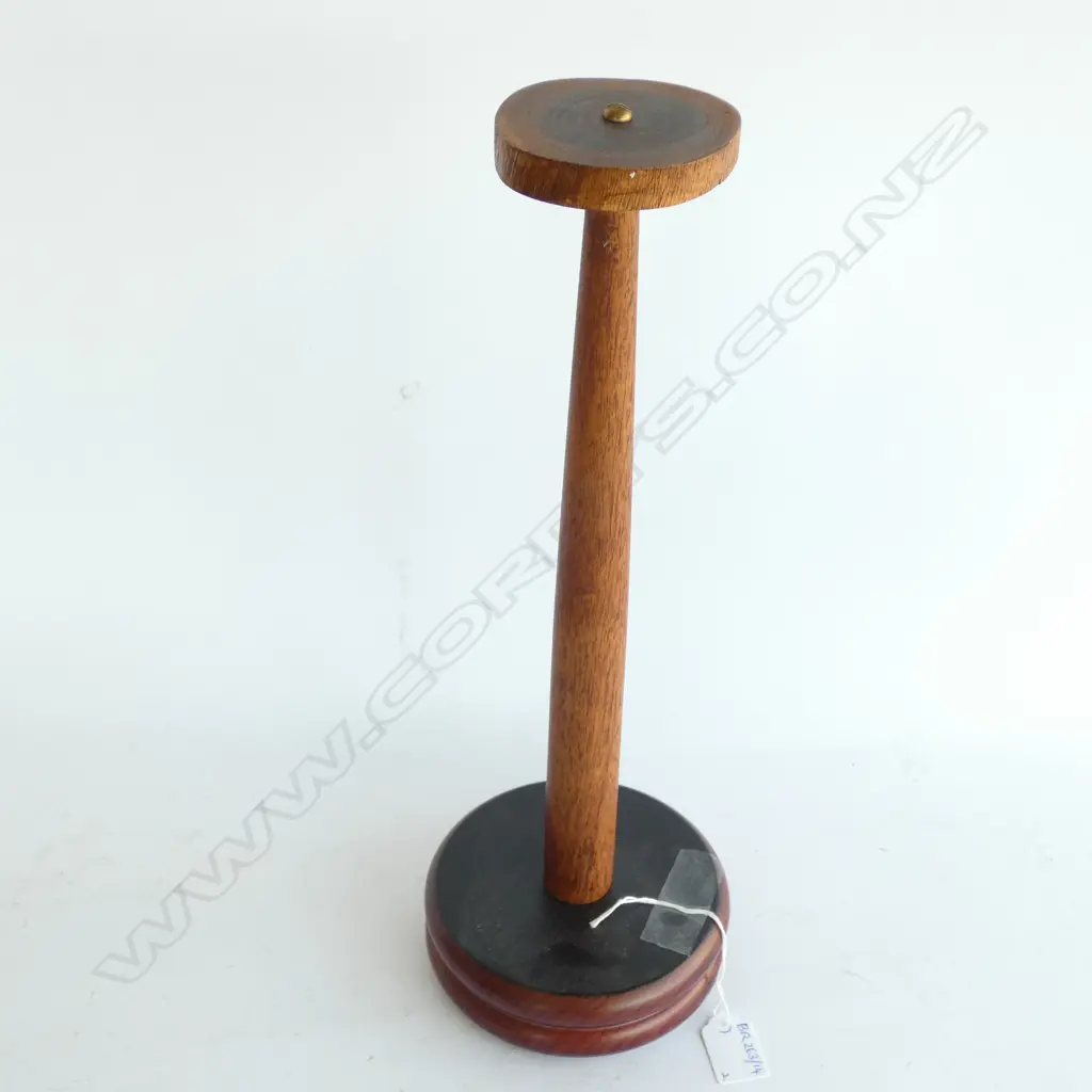 FELT HAT ON WOODEN STAND  Image 1++