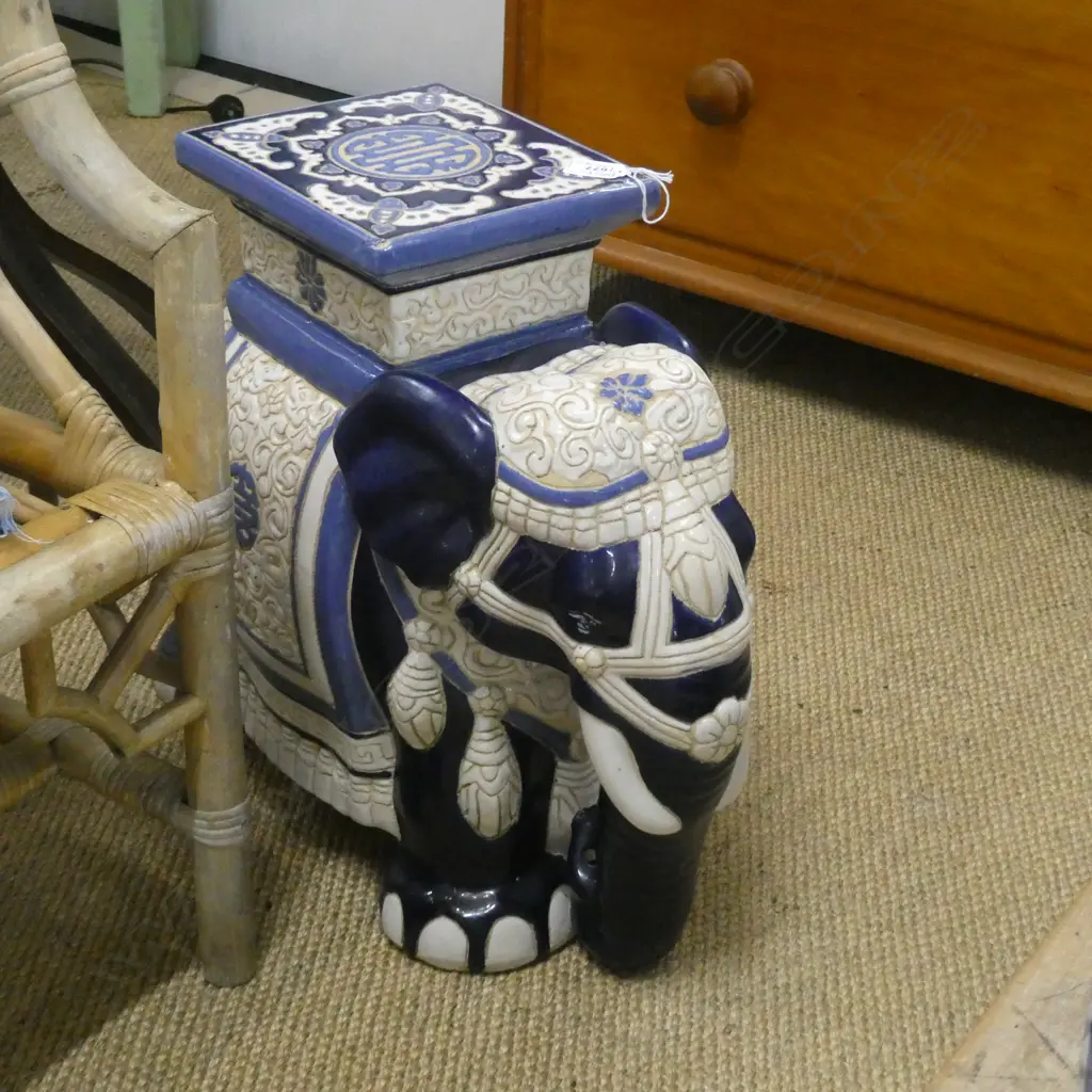PR BLUE CERAMIC ELEPHANTS L.500mm Image 1++